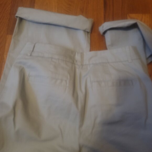Martha srewart khaki type pants - Picture 4 of 4